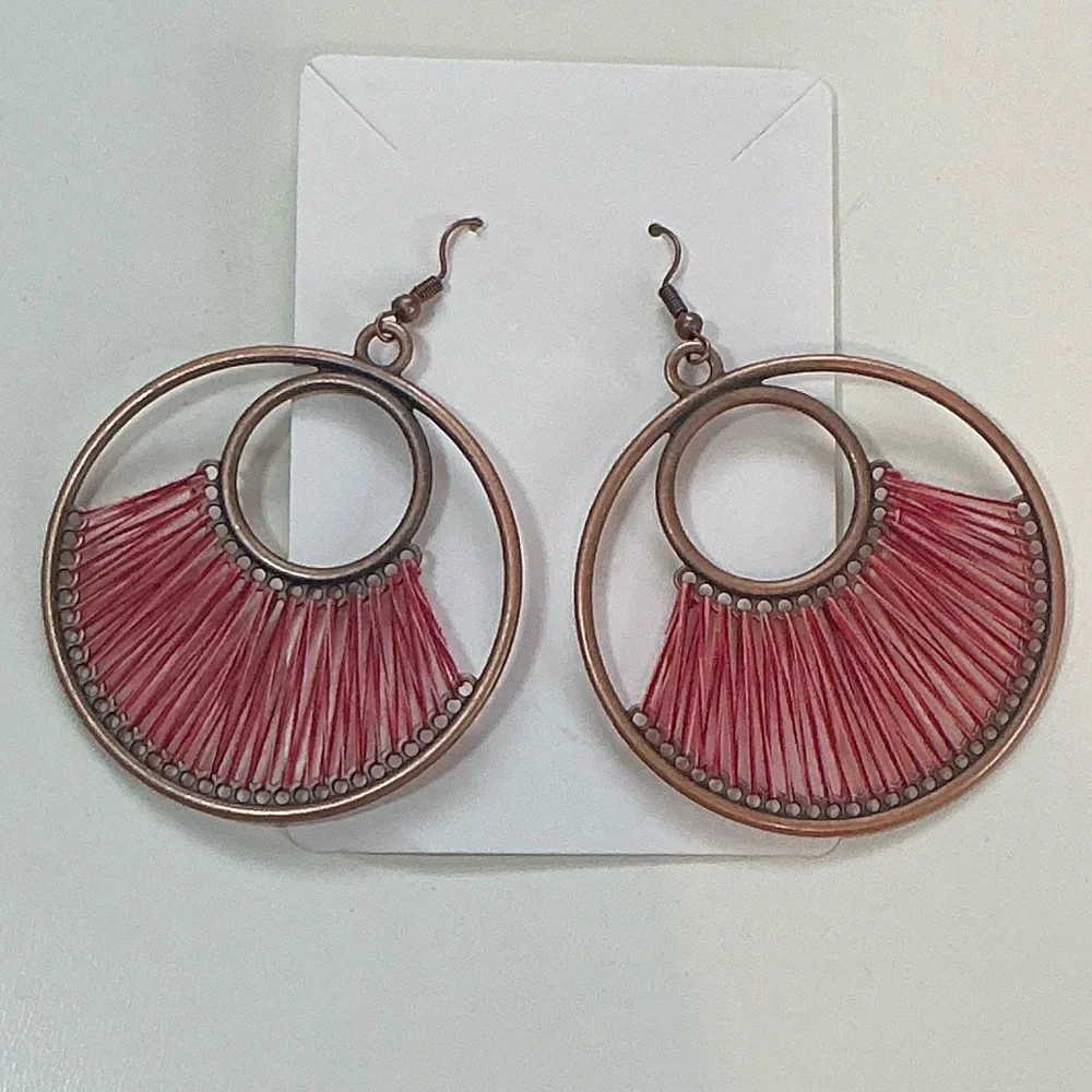 Earrings Boho Red Thread Circle Drop 2 Inches NEW - Picture 2 of 5